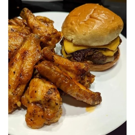 Holy Moly Double & 5 PCS Wings W/ FRIES
